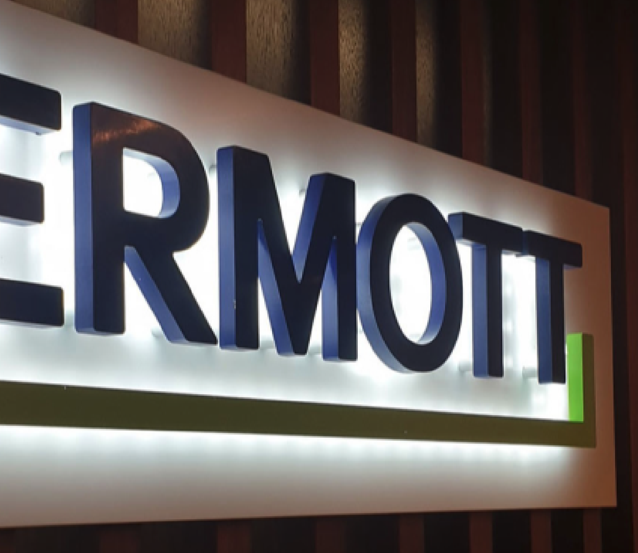Reverse Lit Channel Lettering 2-01